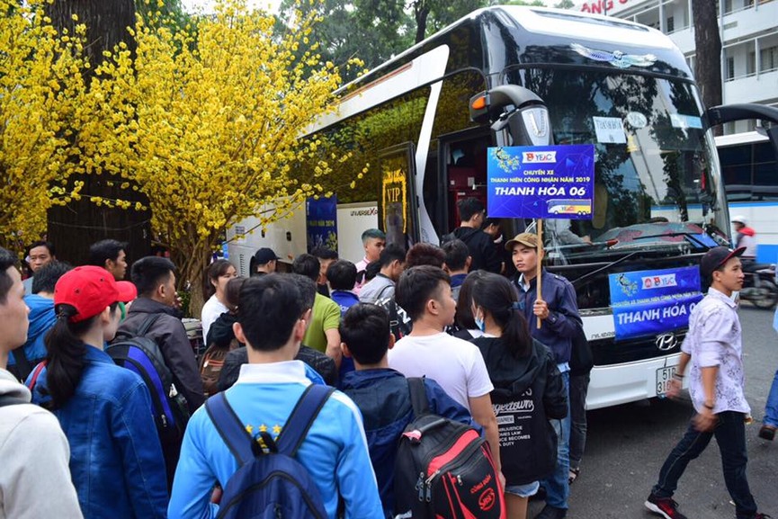 Chuyến xe nghĩa tình đưa hơn 1.500 công nhân từ Sài Gòn về quê đón tết - ảnh 5