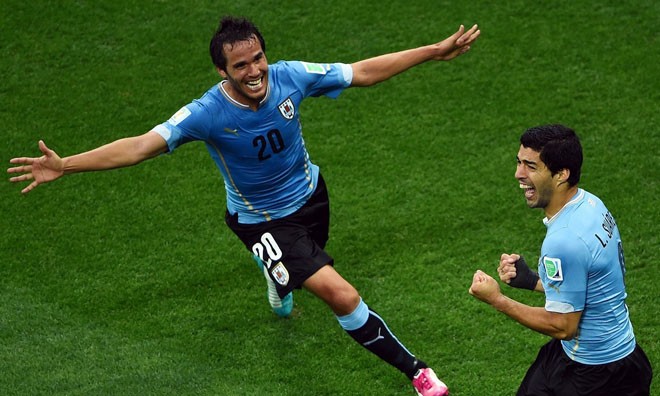 Uruguay-Anh (2-1): Luis Suarez trở thành 'tử thần' của Tam Sư