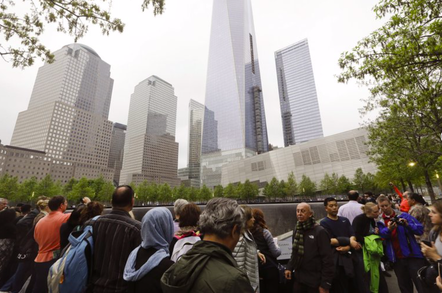 Khu vực tưởng niệm sự kiện 11/9 tại New York. (Ảnh: AP)