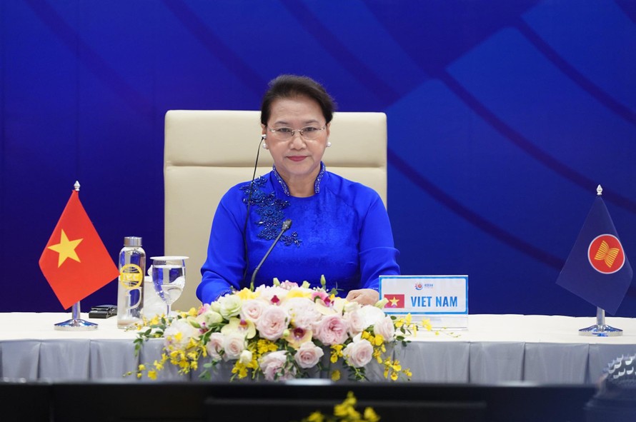Chủ tịch Quốc hội Nguyễn Thị Kim Ngân dự phiên họp. (Ảnh: Như Ý)
