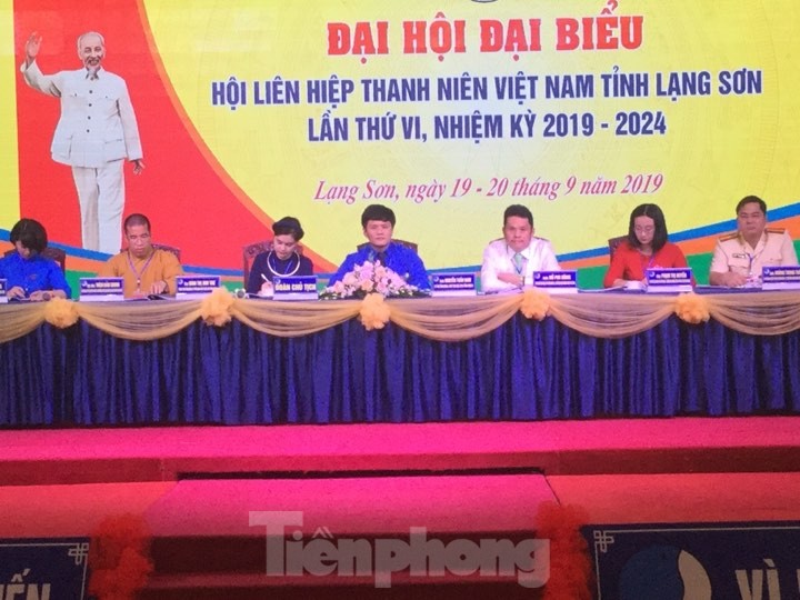 Đoàn chủ tịch Đại hội LHTN tỉnh Lạng Sơn .Ảnh: Duy Chiến