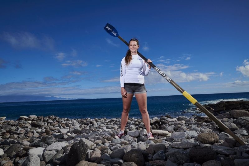 Cô gái 21 tuổi một mình chèo thuyền qua Đại Tây Dương, lập kỷ lục thế giới