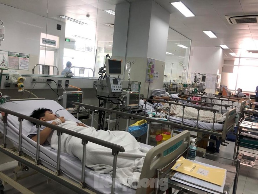 Các em bị thương đang điều trị tại bệnh viện Nhi đồng 2