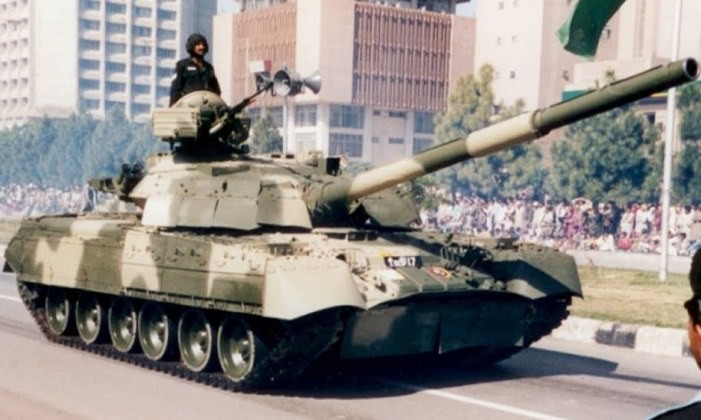 Xe tăng T-80 của Pakistan