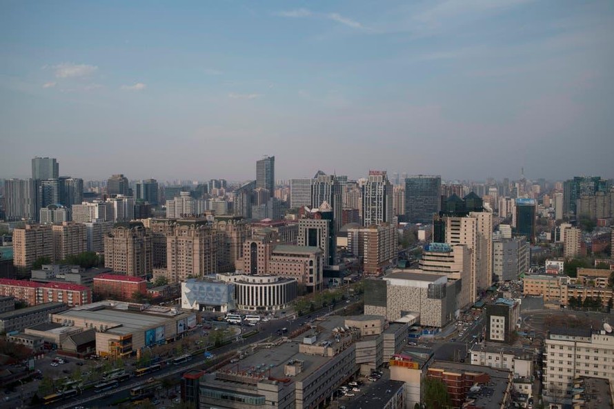  Toàn cảnh Bắc Kinh ngày 11 tháng 4 năm 2018. Thành phố có thêm 33 tỷ phú vào năm ngoái