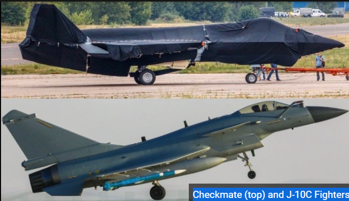 Tiêm kích Checkmate (trên) và J-10C