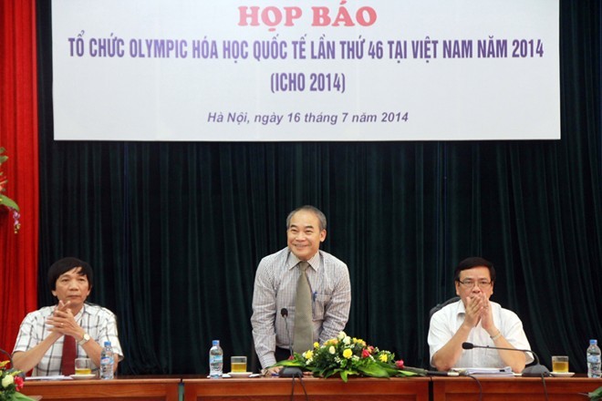 Họp báo về việc tổ chức Olympic Hóa học quốc tế lần thứ 46 tại Việt Nam. 