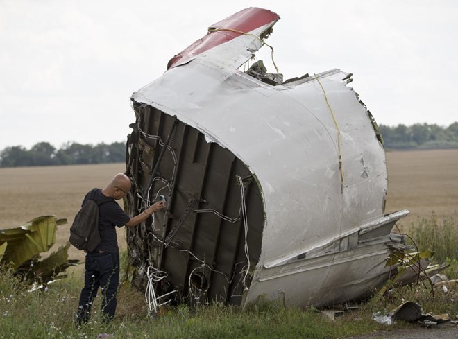 Máy bay MH17 rơi do 'lực tác động cực mạnh từ bên ngoài' 