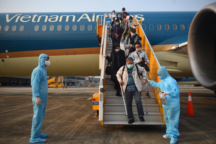Sân bay Vân Đồn đón thêm hơn 500 người Việt về từ vùng dịch châu Âu