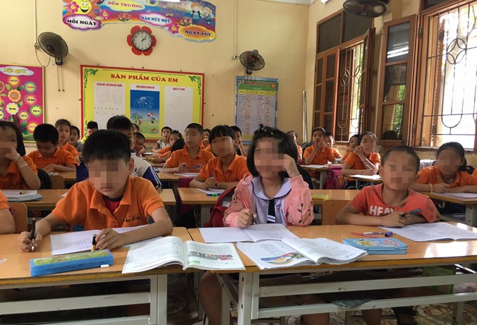 Học sinh lớp 3A5 trong giờ học chiều ngày 5/4. Ảnh: Nguyễn Hà.