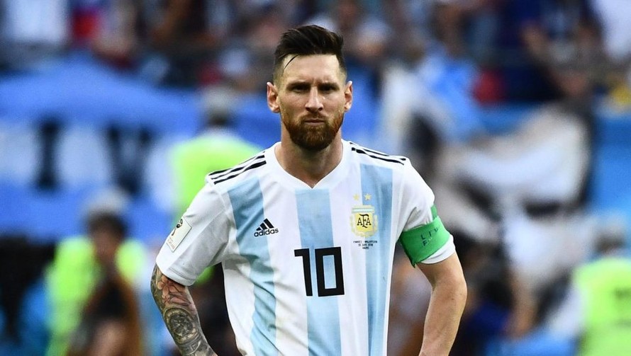 Lỡ hẹn cúp vàng World Cup, Messi lại giã từ Argentina