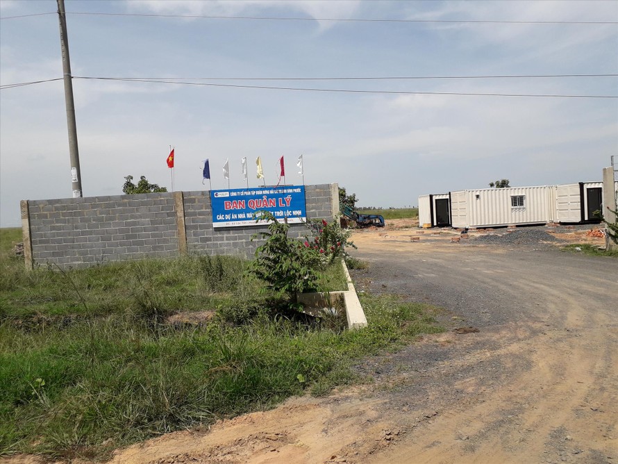 Dự án điện mặt trời Lộc Ninh 1, 2, 3, 4 vẫn còn là bãi đất trống sát biên giới với Campuchia 