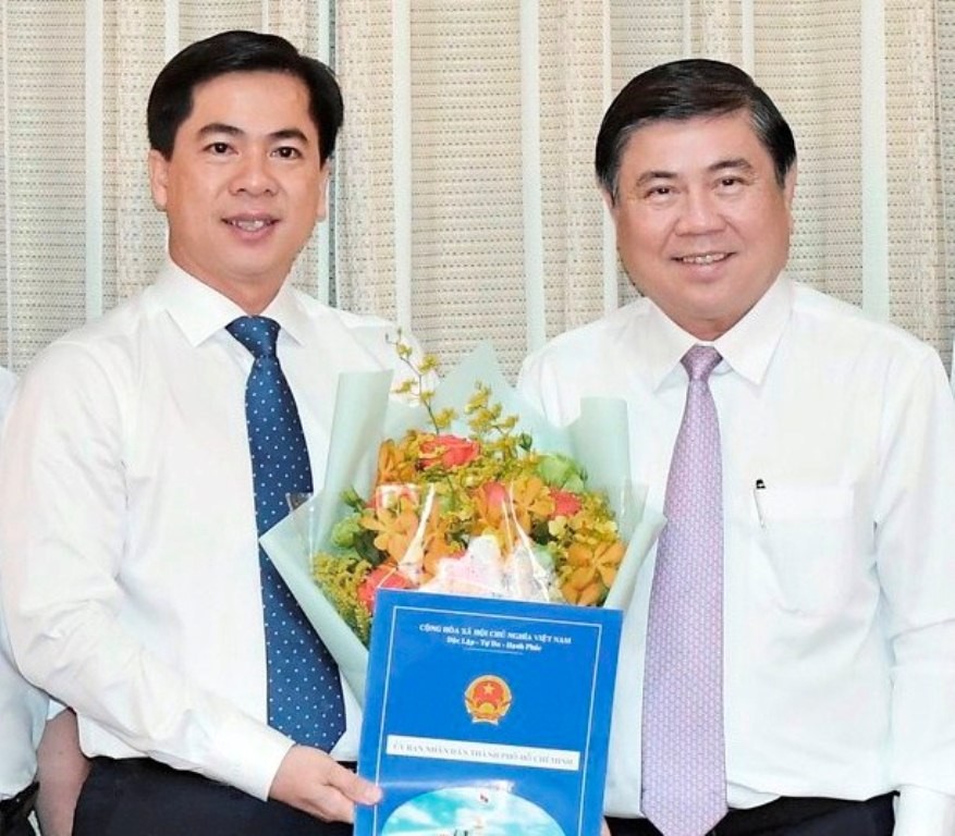 Ông Triệu Đỗ Hồng Phước giữ chức Chủ tịch UBND huyện Nhà Bè