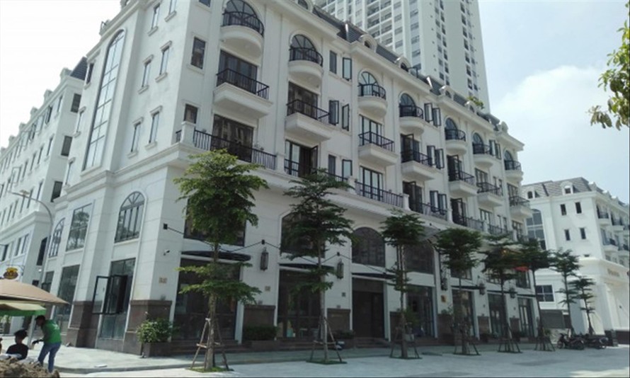 Công trình hợp khối, thay đổi công năng từ 7 căn liền kề tại Sài Đồng, Long Biên 