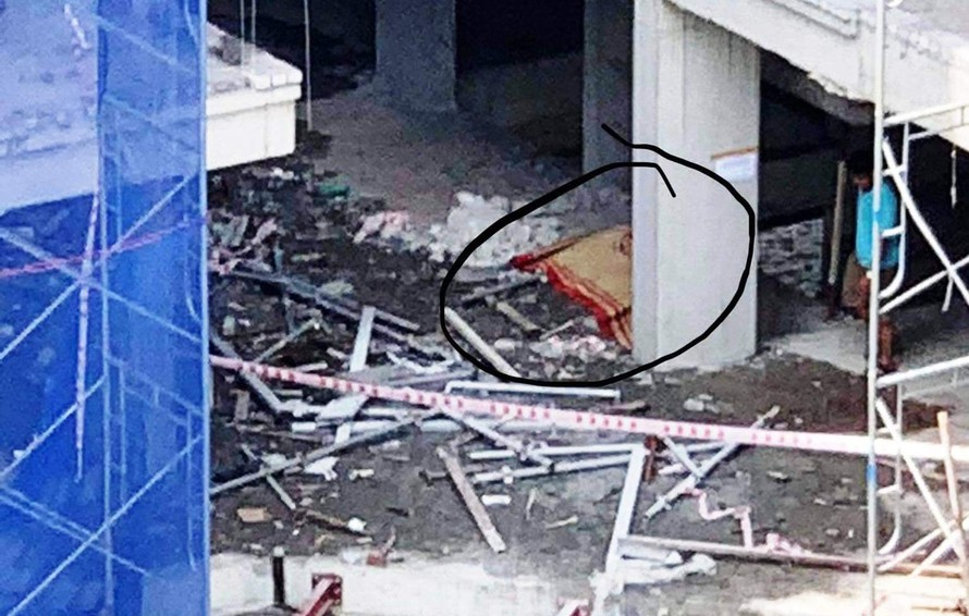 Hiện trường vụ tai nạn chết người tại công trình xây dựng chung cư cao tầng ở phường Xuân Phú, Huế.