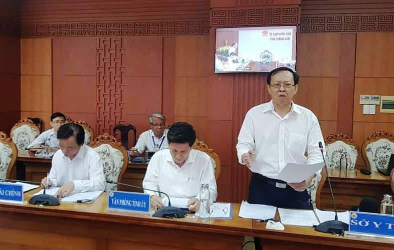 Giám đốc Sở Y tế Quảng Nam Nguyễn Văn Hai báo cáo việc mua máy xét nghiệm giá 7,23 tỷ đồng