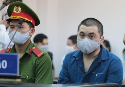 Bị cáo Nguyễn Trần Hoàng Phong tại tòa.