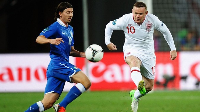 Các fan hâm mộ đội tuyển Anh đang chờ Rooney tỏa sáng trong trận gặp Italia