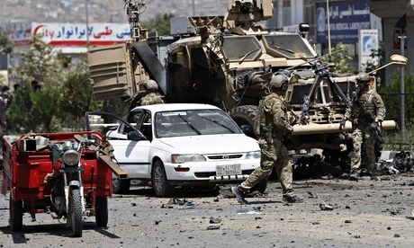 Hiện trường vụ đánh bom liều chết ở Kabul