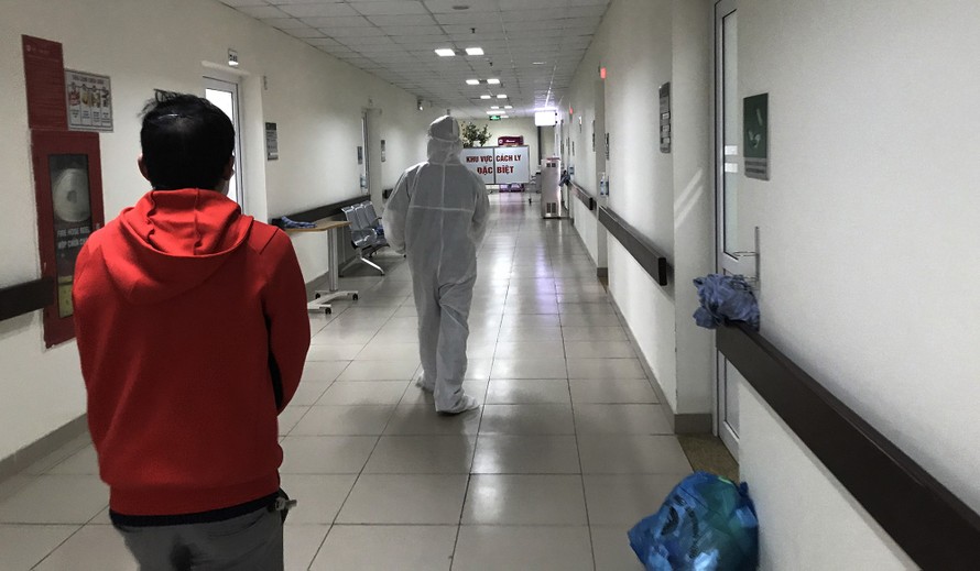 Việt Nam thêm 6 ca mắc mới COVID-19, 3 bệnh nhân điều trị tại Hà Nội