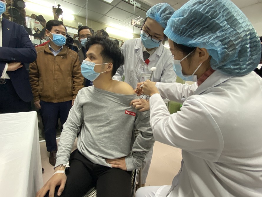 560 người tiêm mũi 1, giai đoạn 2 vắc xin Nano Covax Việt Nam 