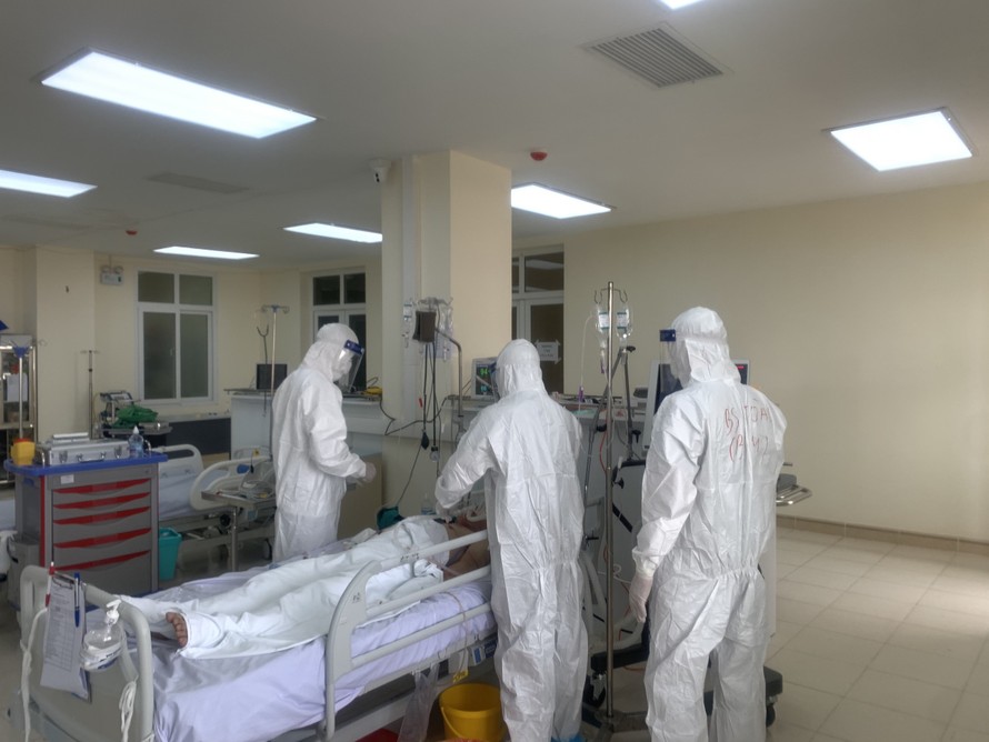 Bệnh nhân COVID-19 nặng nhất tiến triển bất ngờ