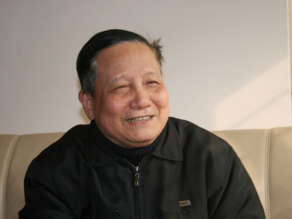 Nhà báo Hà Đăng