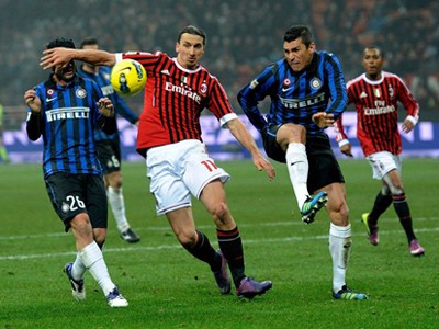 Inter đánh bại Milan trong trận derby