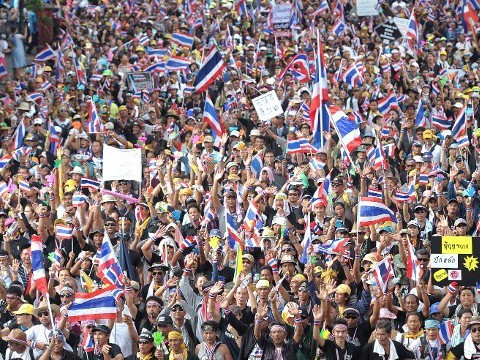 Hàng nghìn người biểu tình chống chính phủ Thái Lan