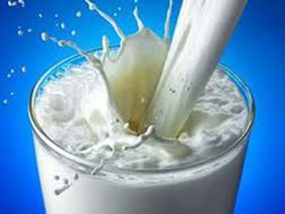 Vinamilk tăng giá thu mua sữa bò tươi