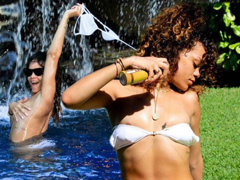 Rihanna cởi áo ngực khi đi nghỉ mát ở Hawaii