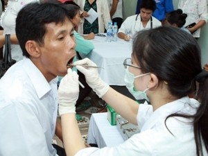 90% người Việt Nam gặp vấn đề răng miệng