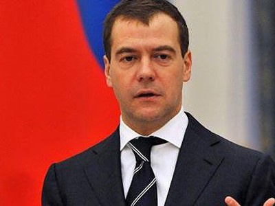 Thủ tướng Nga Medvedev: Người dân không cần tích trữ thịt hộp