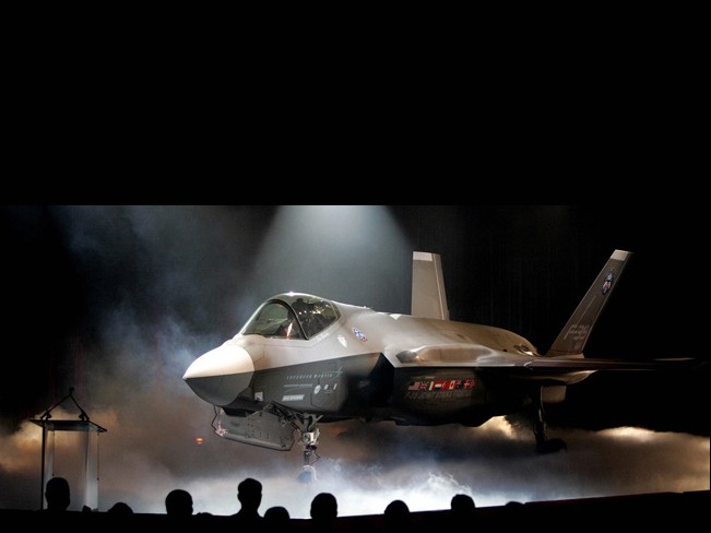 Một phiên bản máy bay chiến đấu F-35 do Lockheed Martin giới thiệu năm 2006 Ảnh: Matthew Ottero