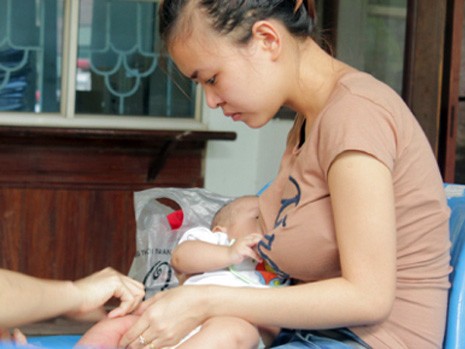 Lao động nữ nghỉ sinh sáu tháng từ tháng 1-2013