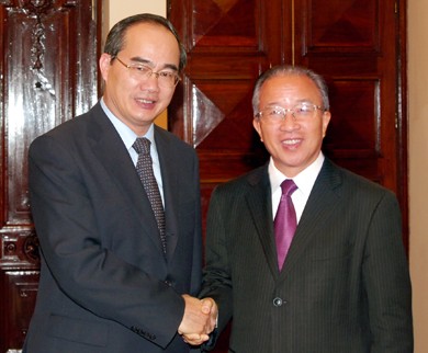 Chủ tịch Ủy ban phía Việt Nam, Phó Thủ tướng Chính phủ Nguyễn Thiện Nhân và Chủ tịch Ủy ban phía Trung Quốc, Ủy viên Quốc vụ viện Đới Bỉnh Quốc