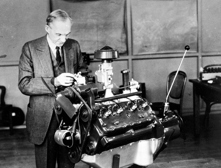 Henry Ford – doanh nhân, người đi đầu, thiên tài