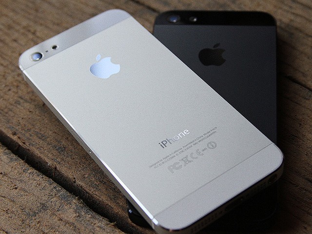 Hai triệu đồng mua được iPhone 5... vỏ nhựa