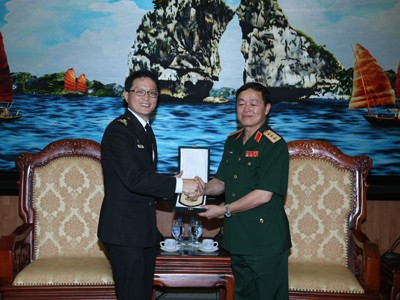 Việt Nam – Singgapore tăng hợp tác quân y