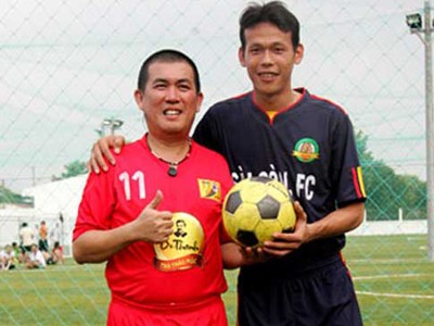 Cầu thủ Việt và 'chiêu' kiếm tiền ngoài bóng đá