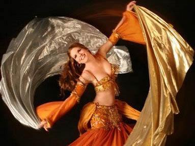 Đẹp như... mỹ nữ Ả Rập múa bụng