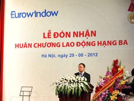 Eurowindow đón nhận Huân chương Lao động hạng Ba