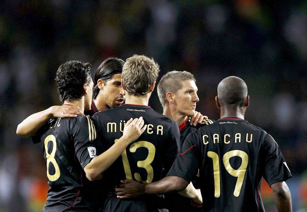 Hạ Uruguay, Đức giành hạng ba World Cup 2010