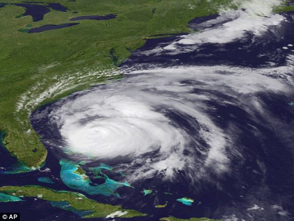Siêu bão đe dọa 65 triệu người Mỹ