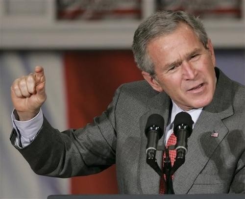 Cựu Tổng thống Bush từng định 'phế' Dick Cheney