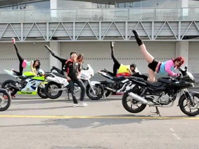 Dân chơi motor cũng nhảy Gangnam Style