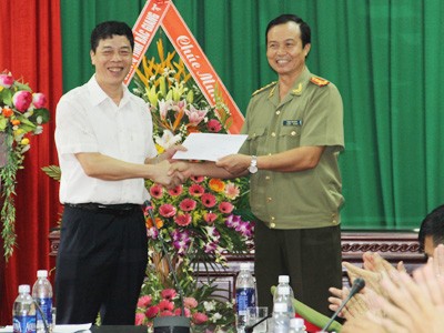 Chủ tịch UBND tỉnh Bắc Giang chúc mừng ban chuyên án