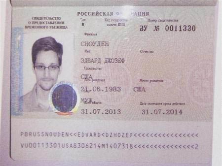 Giấy phép tị nạn của Edward Snowden tại Nga