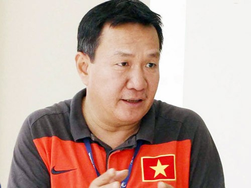 HLV Hoàng Văn Phúc: 'Dẫn dắt ĐT Việt Nam là thách thức lớn nhất của tôi'