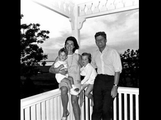 Gia đình cố Tổng thống bị ám sát John F. Kennedy vào 4/8/1962